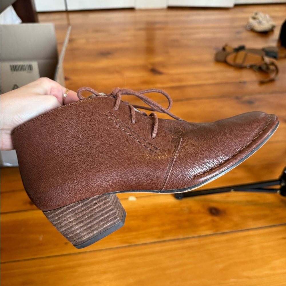 Clarks booties - Picture 2 of 7